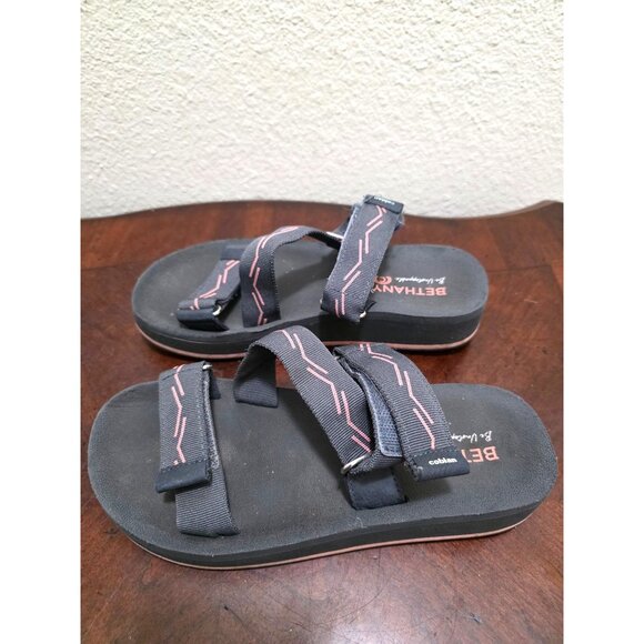 Bethany Cobian Women's Adjustable Strap Sandals Size 6 - Picture 4 of 11